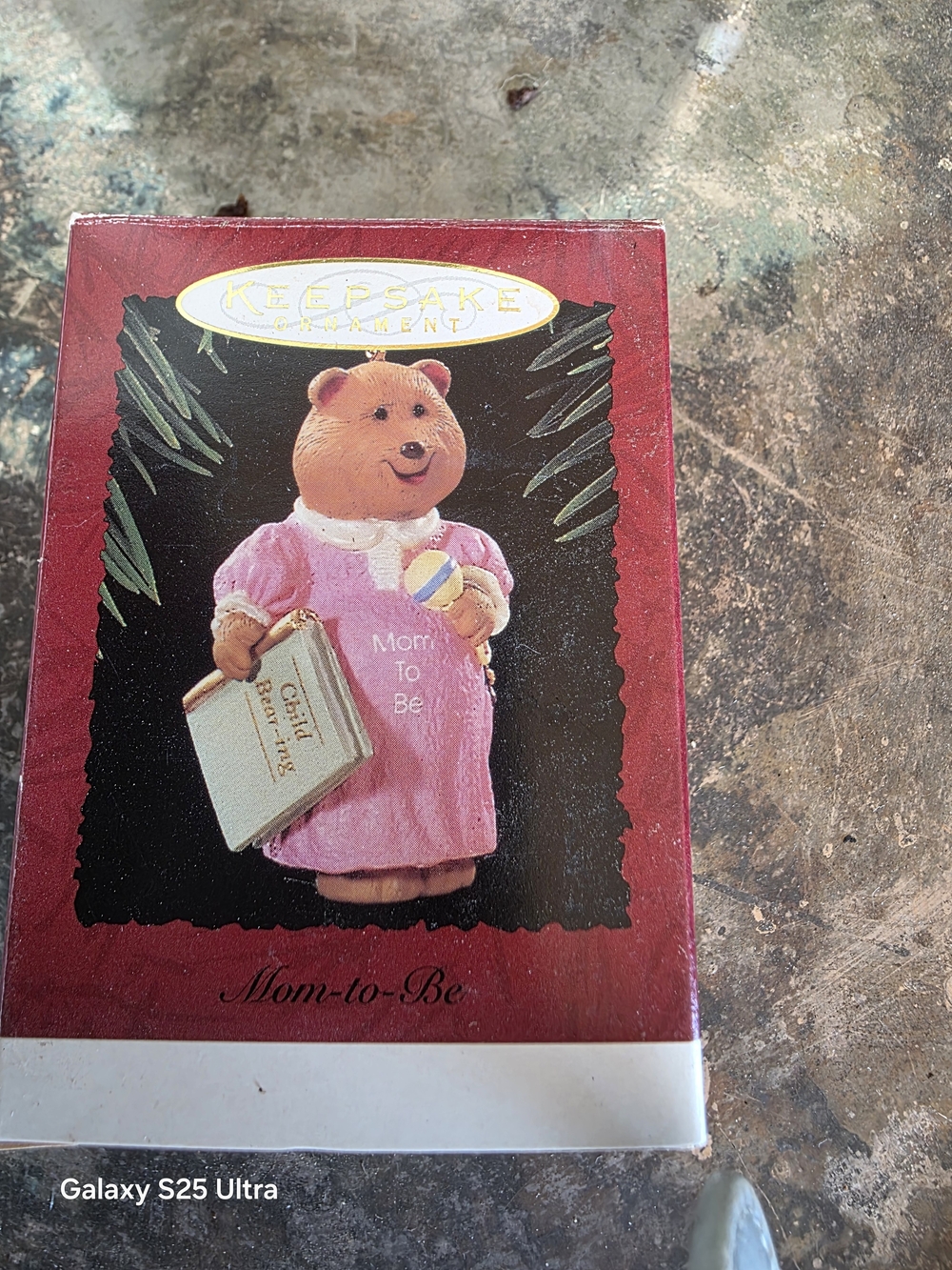 Mom To Be.. KEEPSAKE the Label Pink Mom-To-Be Bear Figurine
